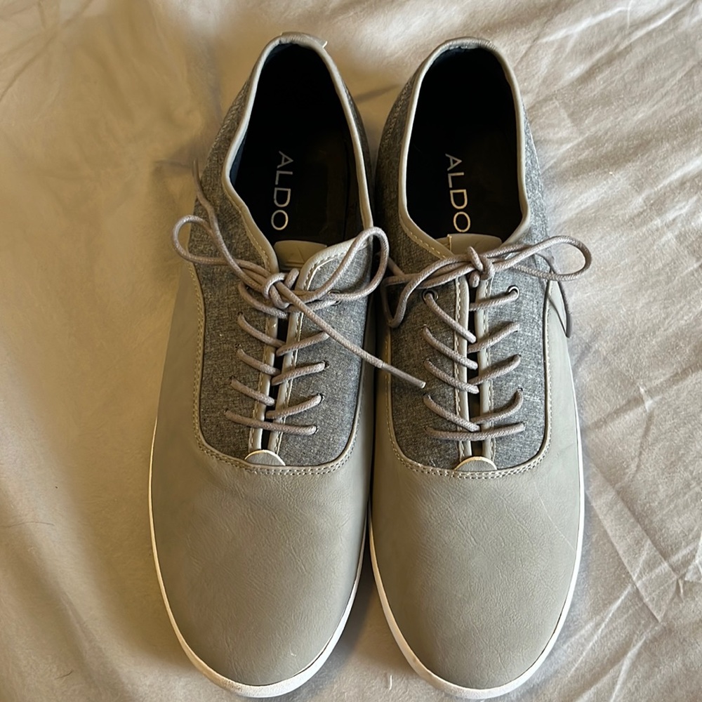 Never worn casual shoes